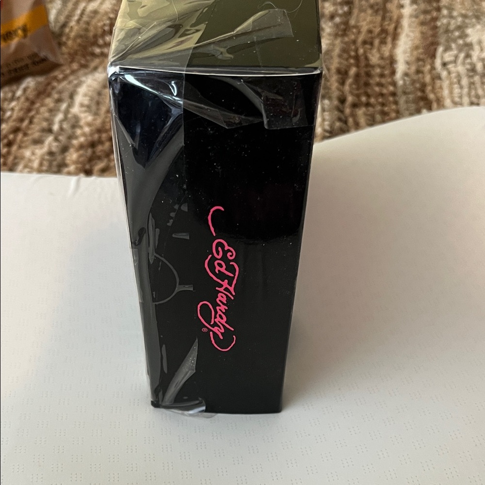NWT Ed Hardy Pink and Black Floral Leopard Wallet with Pink Body Care Gift Set - Picture 6 of 12